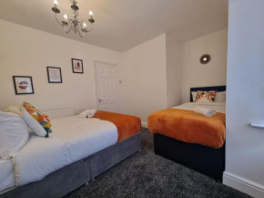 Stylish and Cosy 3Bed House Liverpool Free Parking